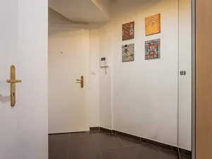 Pronájem bytu 1+kk, Praha - Holešovice, Šimáčkova, 26 m2