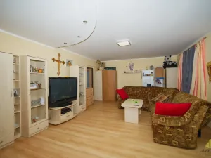 Prodej bytu 3+1, Hevlín, 87 m2