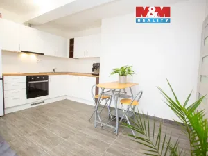 Prodej bytu 2+kk, Dešná, 52 m2