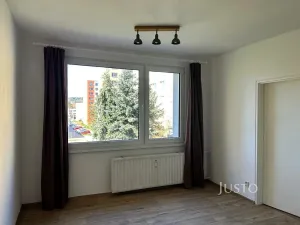 Pronájem bytu 1+kk, Písek, třída Přátelství, 36 m2