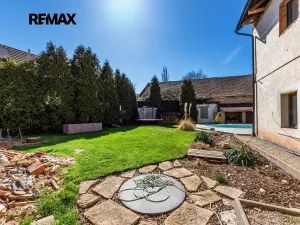 Prodej rodinného domu, Černuc, 330 m2