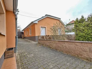 Prodej rodinného domu, Hřebeč, nám. Draha, 150 m2