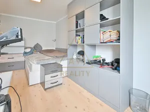 Prodej rodinného domu, Hřebeč, nám. Draha, 150 m2