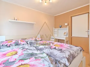 Prodej rodinného domu, Hřebeč, nám. Draha, 150 m2