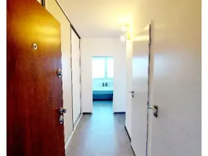 Pronájem bytu 2+kk, Praha - Kobylisy, Mirovická, 40 m2