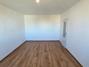 Prodej bytu 1+kk, Praha - Háje, Hekrova, 30 m2