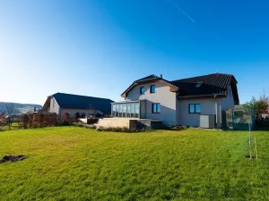 Prodej rodinného domu, Líšnice, 336 m2