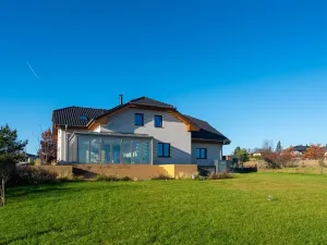 Prodej rodinného domu, Líšnice, 336 m2