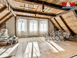 Prodej rodinného domu, Liberec - Liberec XIX-Horní Hanychov, Irkutská, 250 m2