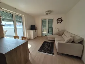 Pronájem bytu 2+kk, Kladno, Bohumila Landy, 42 m2
