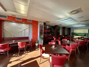 Prodej komerční nemovitosti, Veselí nad Lužnicí, náměstí T. G. Masaryka, 1037 m2