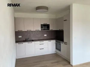 Pronájem bytu 1+kk, Kyjov, Sídliště Zahradní, 41 m2