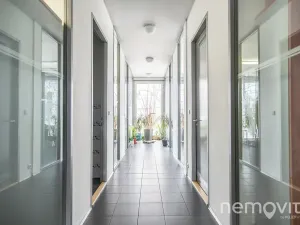 Pronájem kanceláře, Praha - Letňany, Lovosická, 67 m2