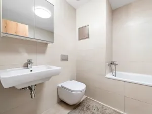 Pronájem bytu 2+kk, Praha - Strašnice, Zvěřinova, 72 m2