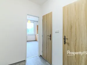 Pronájem bytu 1+1, Ústí nad Labem - Krásné Březno, Rozcestí, 40 m2