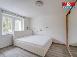 Prodej bytu 3+1, Mariánské Lázně - Úšovice, Ke Kasárnům, 63 m2
