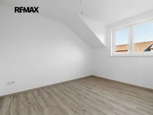 Pronájem bytu 4+kk, Vochov, 80 m2