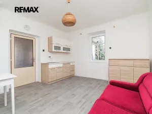 Prodej rodinného domu, Litohlavy, 82 m2