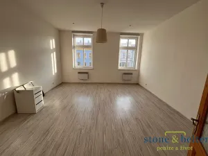 Pronájem bytu 1+1, Krnov, Revoluční, 47 m2