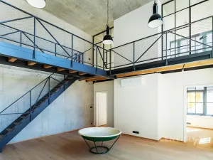 Prodej atypického bytu, Praha - Vysočany, Kolbenova, 181 m2