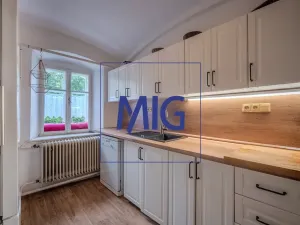 Prodej chalupy, Staré Město, 240 m2