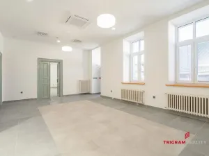 Pronájem restaurace, Hradec Králové - Plotiště nad Labem, Petra Jilemnického, 244 m2