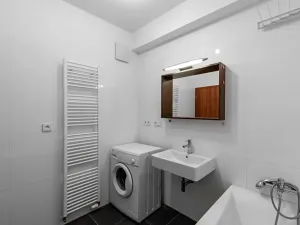 Pronájem bytu 2+kk, Praha - Malešice, Počernická, 55 m2