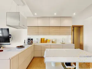 Pronájem bytu 4+kk, Praha - Podolí, Podolská, 133 m2