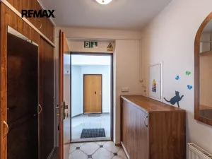Prodej rodinného domu, Praha - Kyje, Hajní, 330 m2