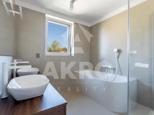 Prodej bytu 4+kk, Praha - Klánovice, Holekova, 158 m2