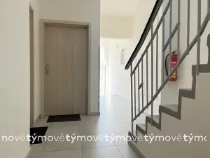 Pronájem bytu 1+kk, Pardubice, Na Okrouhlíku, 27 m2