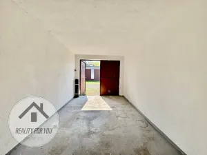 Pronájem garáže, Mladá Boleslav, Nádražní, 19 m2