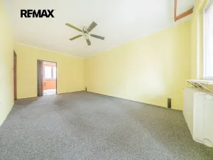 Prodej bytu 2+1, Slaný, Plynárenská, 49 m2