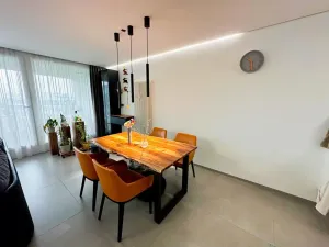Prodej bytu 3+kk, Praha - Prosek, Zubrnická, 103 m2