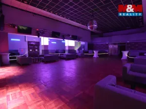 Pronájem restaurace, Holice, Smetanova, 220 m2