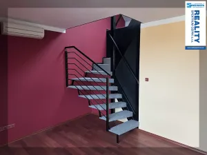 Pronájem bytu 3+kk, České Budějovice, J. Š. Baara, 99 m2