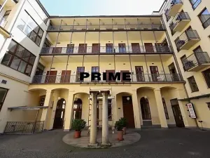 Pronájem kanceláře, Praha - Smíchov, Štefánikova, 168 m2