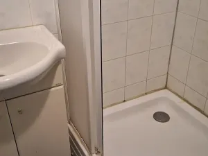 Pronájem bytu 2+kk, Praha - Záběhlice, náměstí Mezi zahrádkami, 60 m2