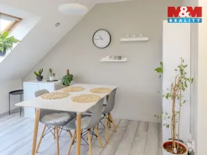 Prodej bytu 3+1, Zlín - Kudlov, Žlutá, 87 m2