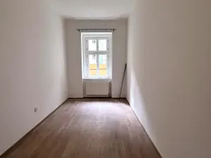 Pronájem bytu 3+1, Praha - Karlín, Sokolovská, 82 m2