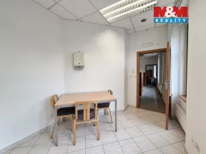 Pronájem kanceláře, Chodov, Staroměstská, 220 m2