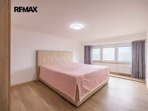 Pronájem bytu 4+kk, Praha - Modřany, Plovdivská, 82 m2