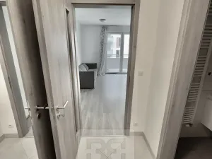 Pronájem bytu 1+kk, Praha - Stodůlky, Toufarova, 33 m2