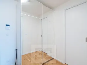 Pronájem bytu 2+kk, Praha - Holešovice, Jankovcova, 63 m2