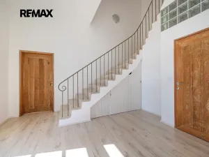 Prodej rodinného domu, Vráž, Nad Loděnicí, 219 m2