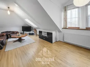 Pronájem bytu 4+1, Luka nad Jihlavou, nám. 9. května, 112 m2