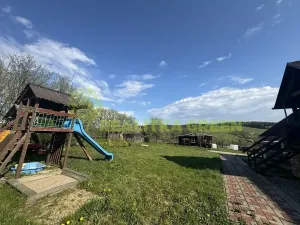 Pronájem rodinného domu, Neubuz, 218 m2