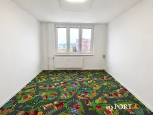 Pronájem bytu 3+1, Karlovy Vary, Severní, 84 m2
