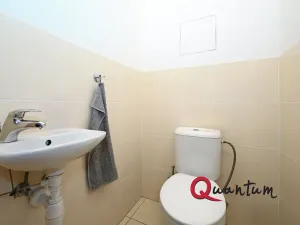 Pronájem bytu 2+kk, Praha - Řeporyje, Dělená, 56 m2