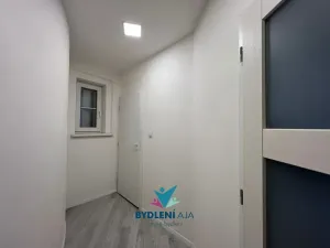 Prodej bytu 1+1, Teplice, 14. října, 42 m2